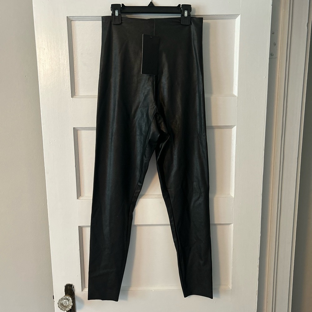 NWT (small flaw) 90 Degree by Reflex faux leather leggings, M, black